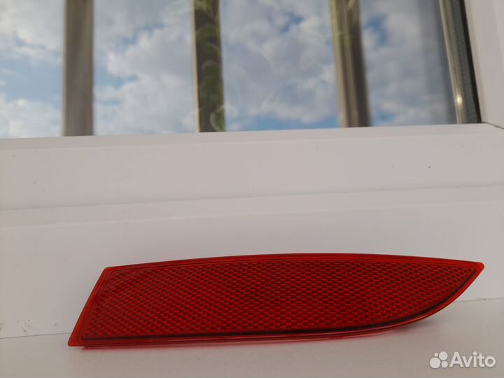 Катафот заднего бампера Левый Renault оригинал