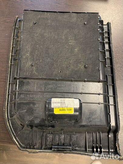 Обшивка багажника задняя левая Bmw X5 4.8I E70