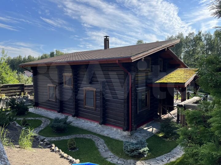 Дом 232,3 м² на участке 10 сот.