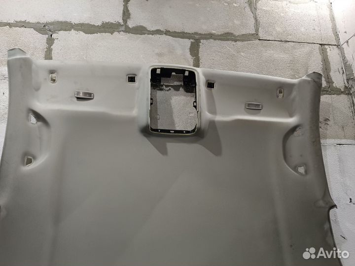 Потолок оригинал для Volkswagen Jetta 6 целый