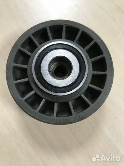 Пластиковый ролик для натяжного устройства