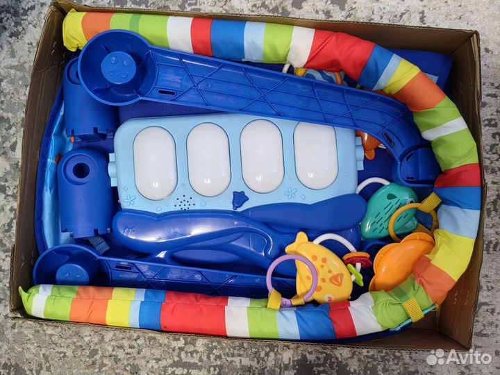 Развивающий коврик с пианино