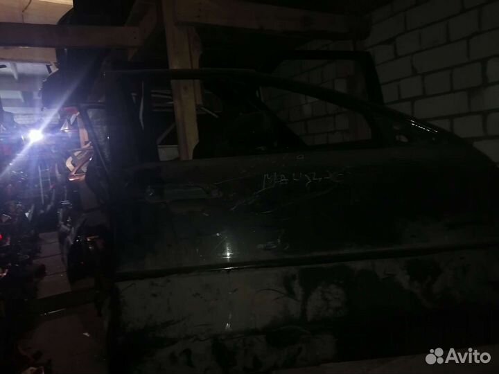 Дверь передняя правая Ford mondeo 2