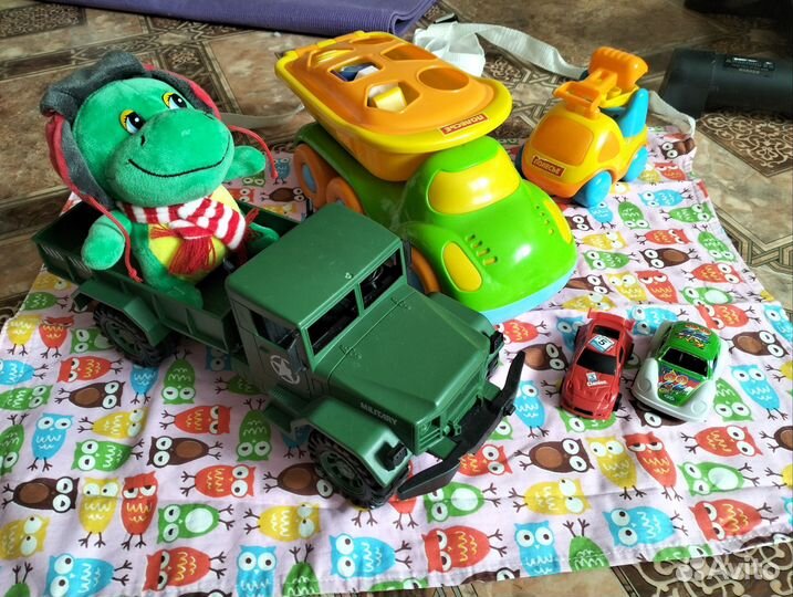 Игрушки детские много разных