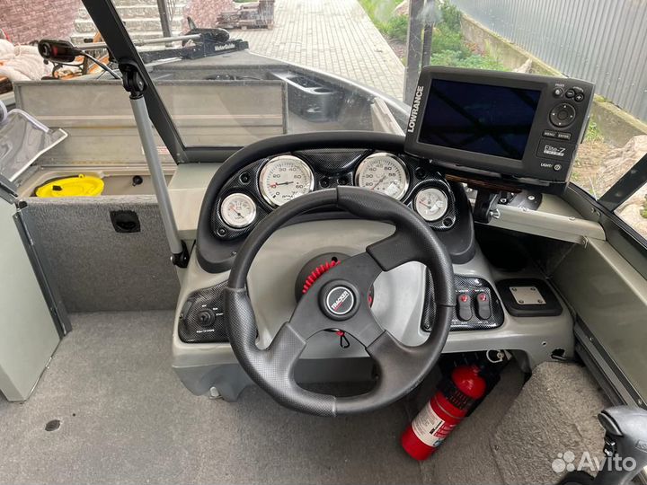 Катер Tracker Air Fish 18v