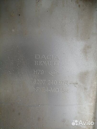 Накладка на бампер передняя Renault Duster