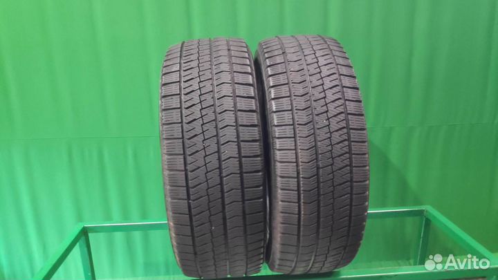 Bridgestone Blizzak VRX2 215/55 R17 94Q