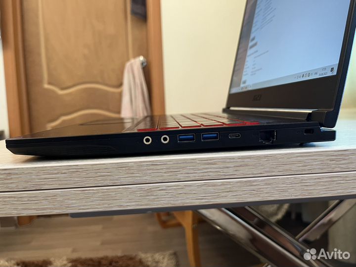 Ноутбук MSI GF63 Thin 9scxr