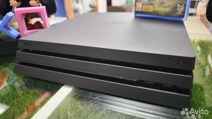 Sony PS4 PRO 1TB/4K/ 2 Геймпада/ Диск Horizon