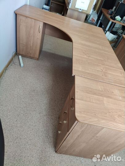 Стол офисный