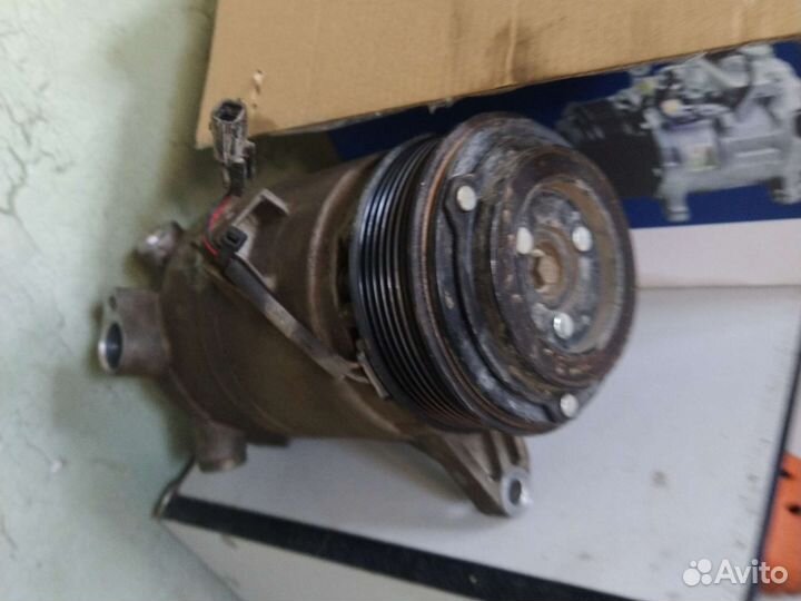 Компрессор кондиционера Audi Q7