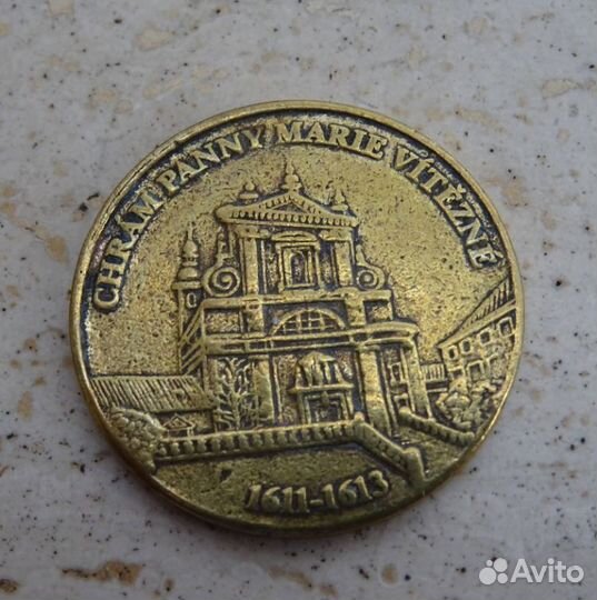 Монета Божьей матери победоносной