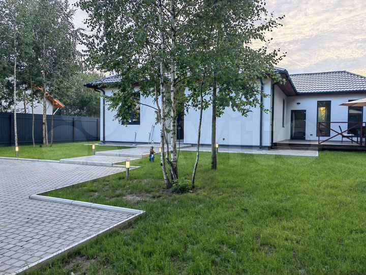 Дом 157,7 м² на участке 9,3 сот.