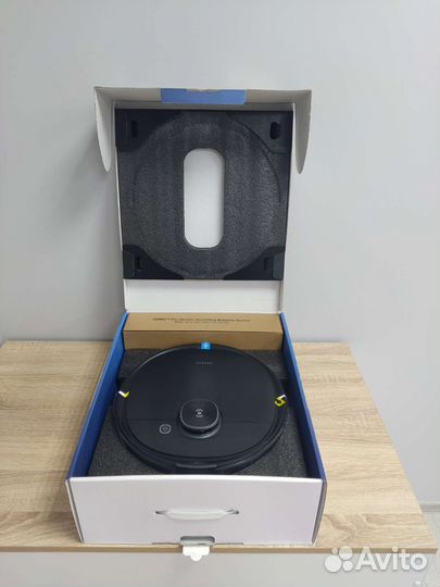 Робот пылесос Ecovacs deebot ozmo T8 Aivi