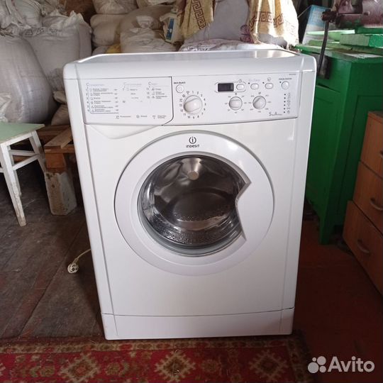 Стиральная машина indesit 5кг