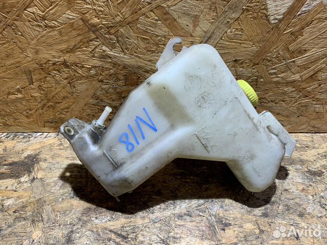 Расширительный бачок Ниссан Альмера N16
