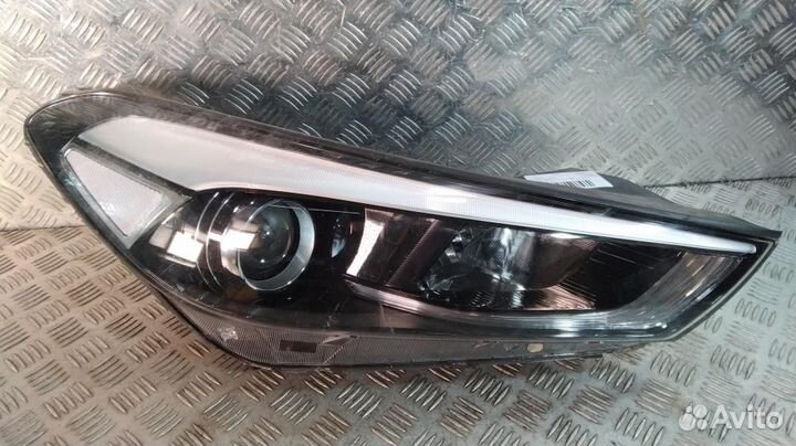 Фара правая к Hyundai Tucson 3 2017