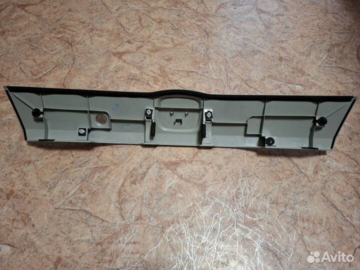 Накладка двери багажника на Honda Jazz