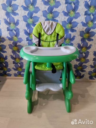 Детский стульчик для кормления