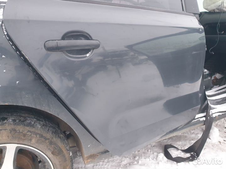 Дверь задняя правая Vw Polo Sedan LI7F серая ориги