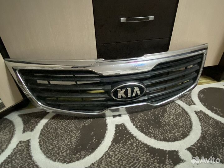 Решетка радиатора kia sportage 3 2010-2015