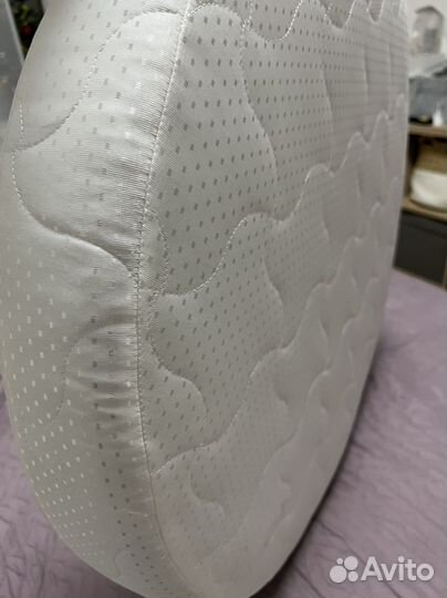 Матрас в круглую кроватку 75*75