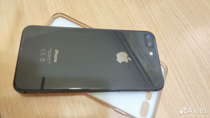 iPhone 8 Plus, 64 ГБ