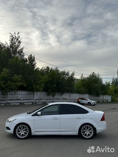 Ford Focus 1.6 AT, 2010, 265 158 км