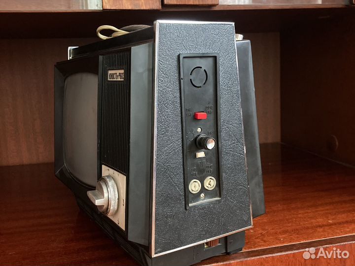 Телевизор юность