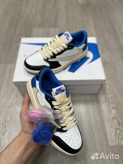 Air Jordan 1 Low x Travis Scott x Fragment