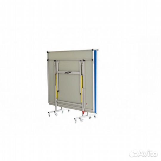 Теннисный стол