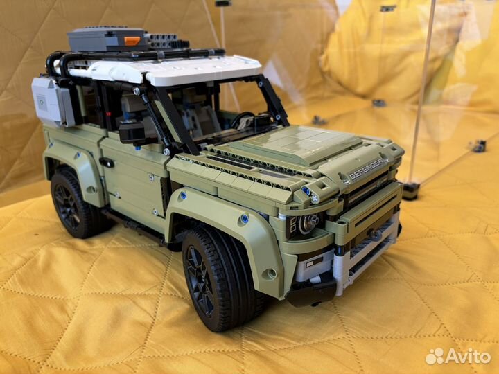 Lego Technic 42110 Land Rover Defender