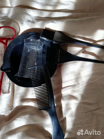 Парикмахерские принадлежности