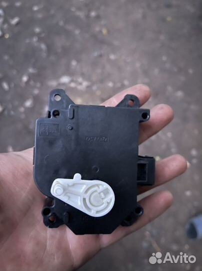 Сервопривод заслонки печки mitsubishi colt