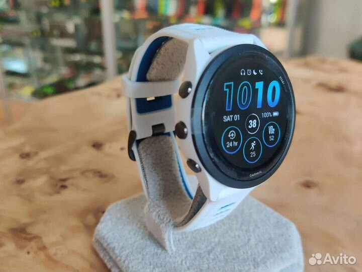 Часы Garmin Forerunner 265 White