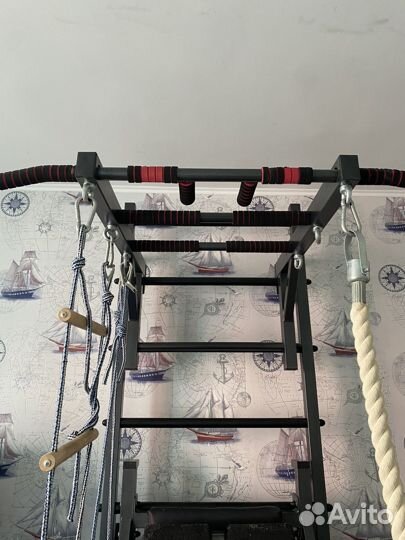 Шведская стенка с турником и брусьями