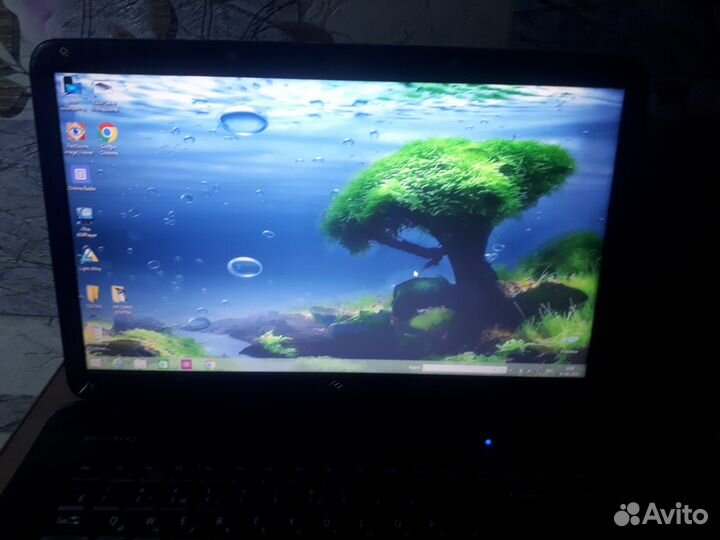 Ноутбук Dell vostro 1015