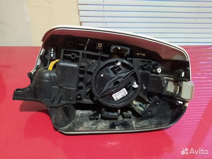 Зеркало правое Kia Sorento 87620-2P160