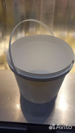 Ведро пластиковое с крышкой 5л