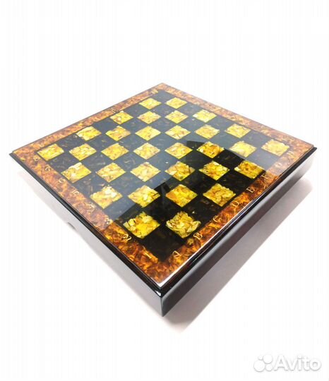 Шахматы янтарные