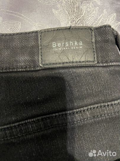 Джинсы женские Bershka