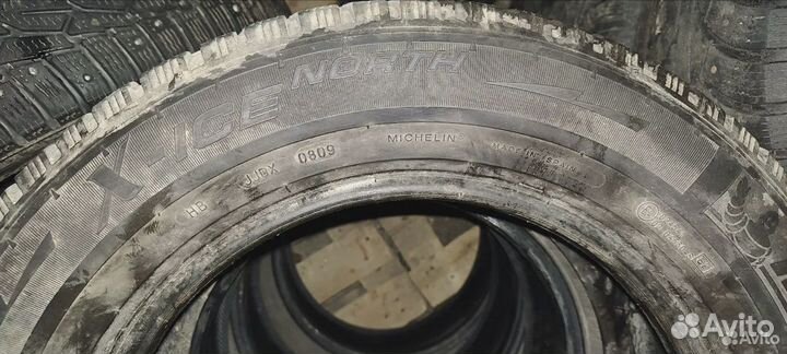 Michelin X-Ice North 215/65 R16 98T