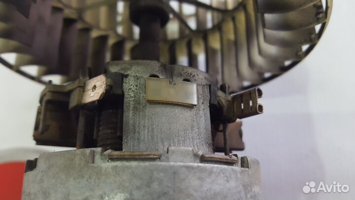 Мотор печки на Mercedes-Benz R129 SL