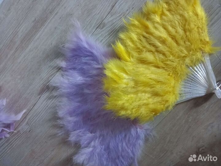 Веер из перьев