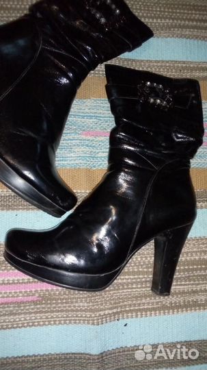 Полусапожки демисезонные. Лакированные