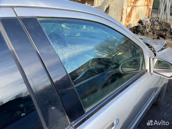 Стекла дверные Mercedes C-class W203