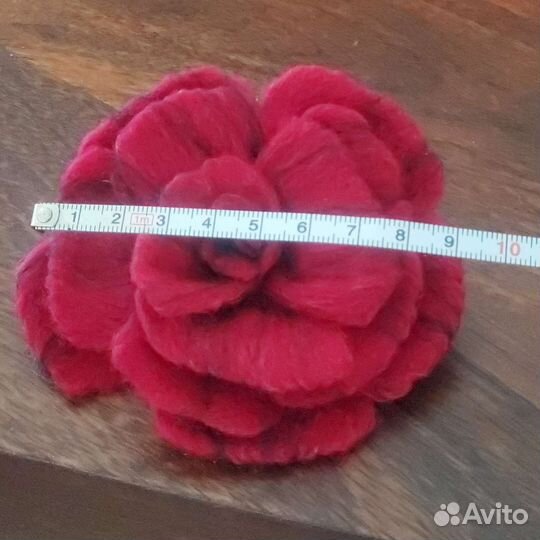 Брошка ручной работы