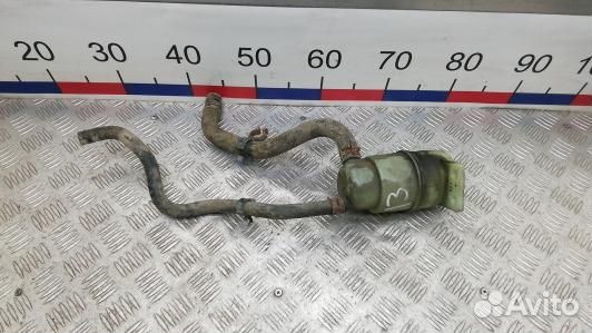 Бачок гу mitsubishi pajero 4 (1DN13NO01)