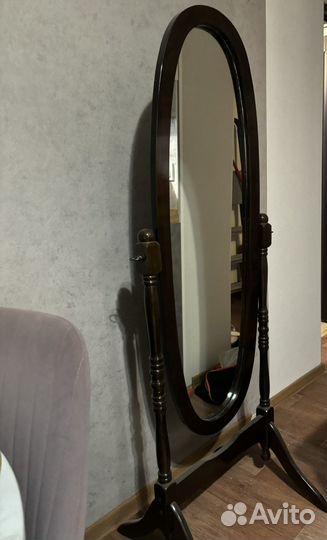 Зеркало напольное овальное