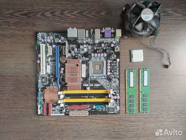 Материнская плата с процессором